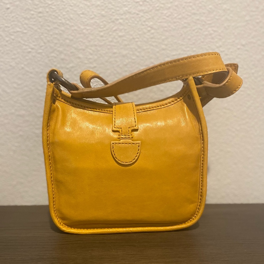 ❌❌SOLD❌❌New w/tags Frye Mini Crossbody - Picture 5 of 9